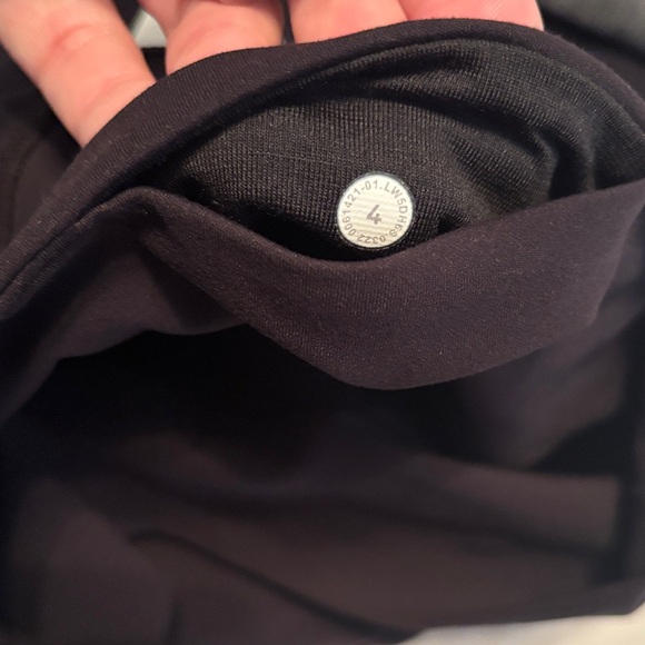 Lululemon Women’s Black Align High Rise Joggers size 4 - Picture 7 of 7